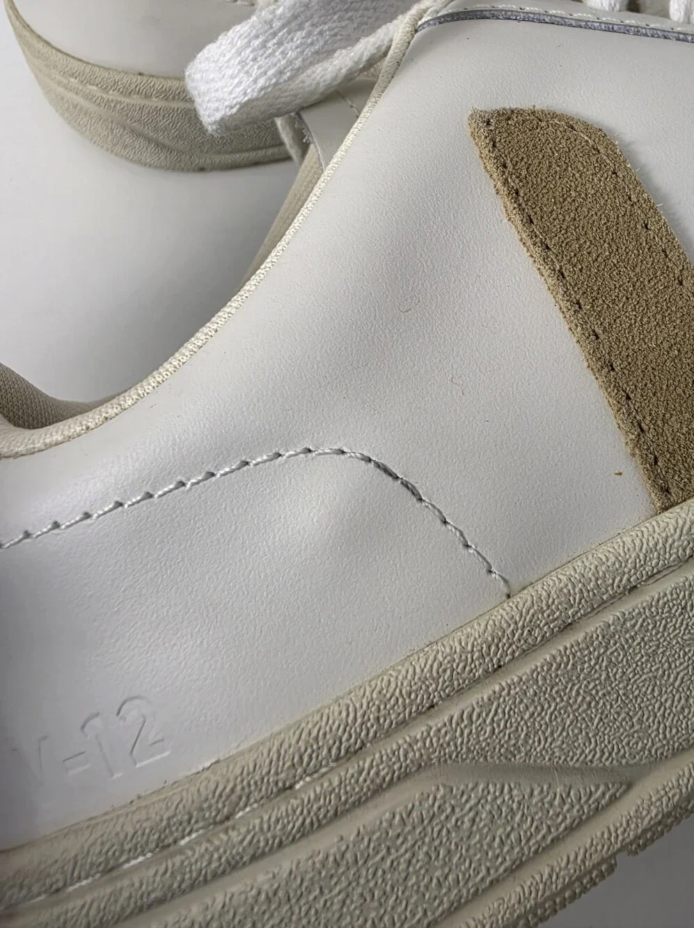 Veja V-12 Leather Suede Sneakers White Dune Size US 8 EU 39